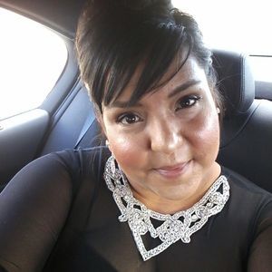 Meet your Posher, Cristina